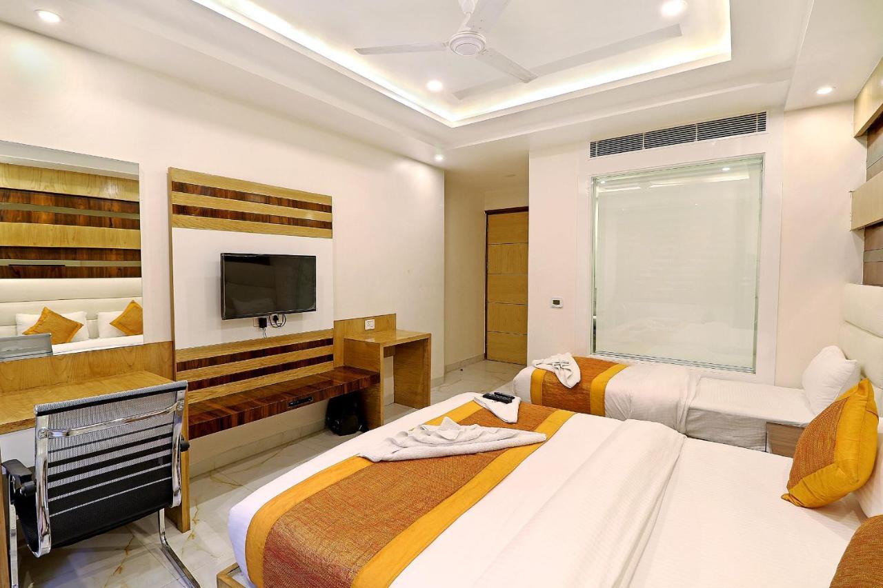 Hotel York Legacy -3 Minutes Walk From New Delhi Railway Station 'The 5 Star Ambience' Newly Built Exterior foto